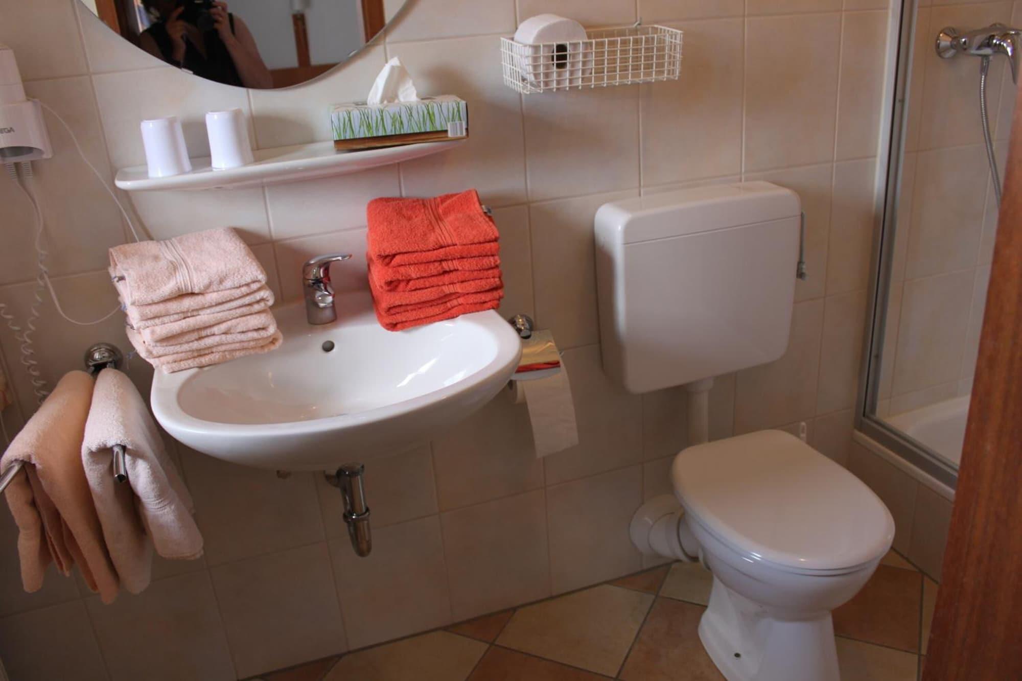 Landgasthof Hotel Sauer Виллинген Экстерьер фото
